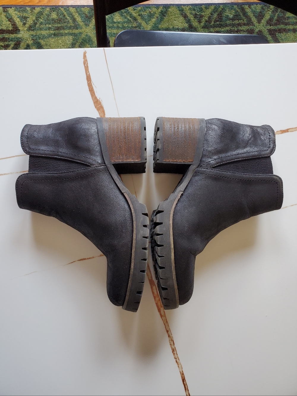 Carlos Santana Chunky Heeled Gill Ankle Boot - Picture 2 of 5